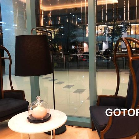 One Uptown Residence Taguig Dış mekan fotoğraf